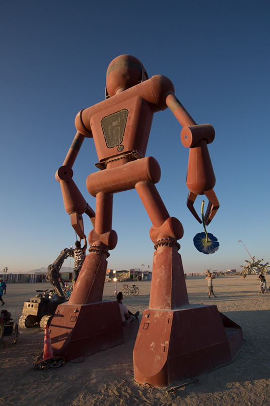 %_tempFileNameEvolution%20of%20Man%20robot%20in%20Center%20Camp%2009%
