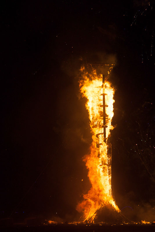 %_tempFileNameBurning%20Man%20and%20fireworks%2053%