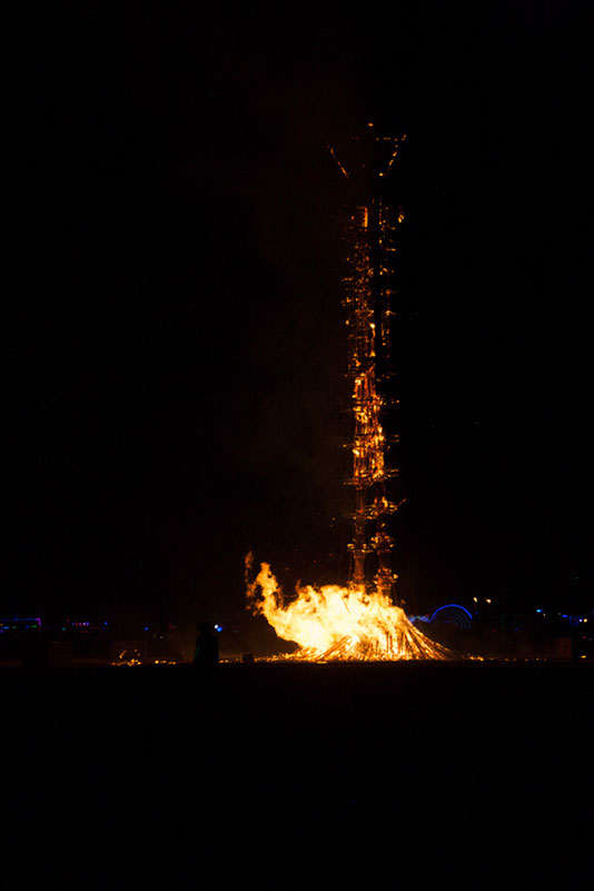 %_tempFileNameThe%20Man%20burns%20and%20falls%2018%