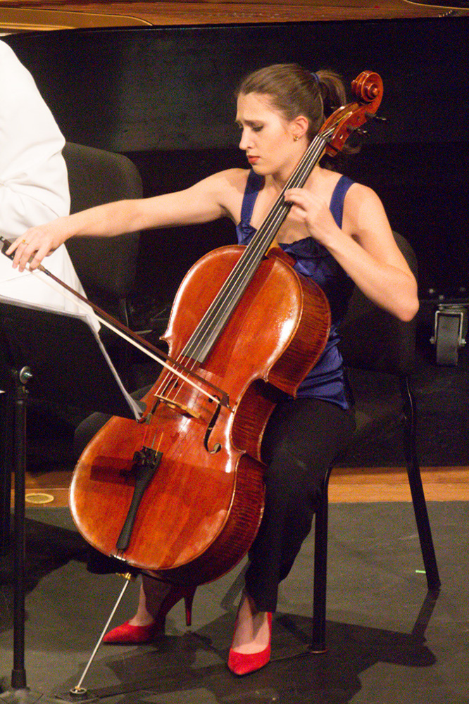 %_tempFileNameMadelein%20Kabat%20on%20cello%202%